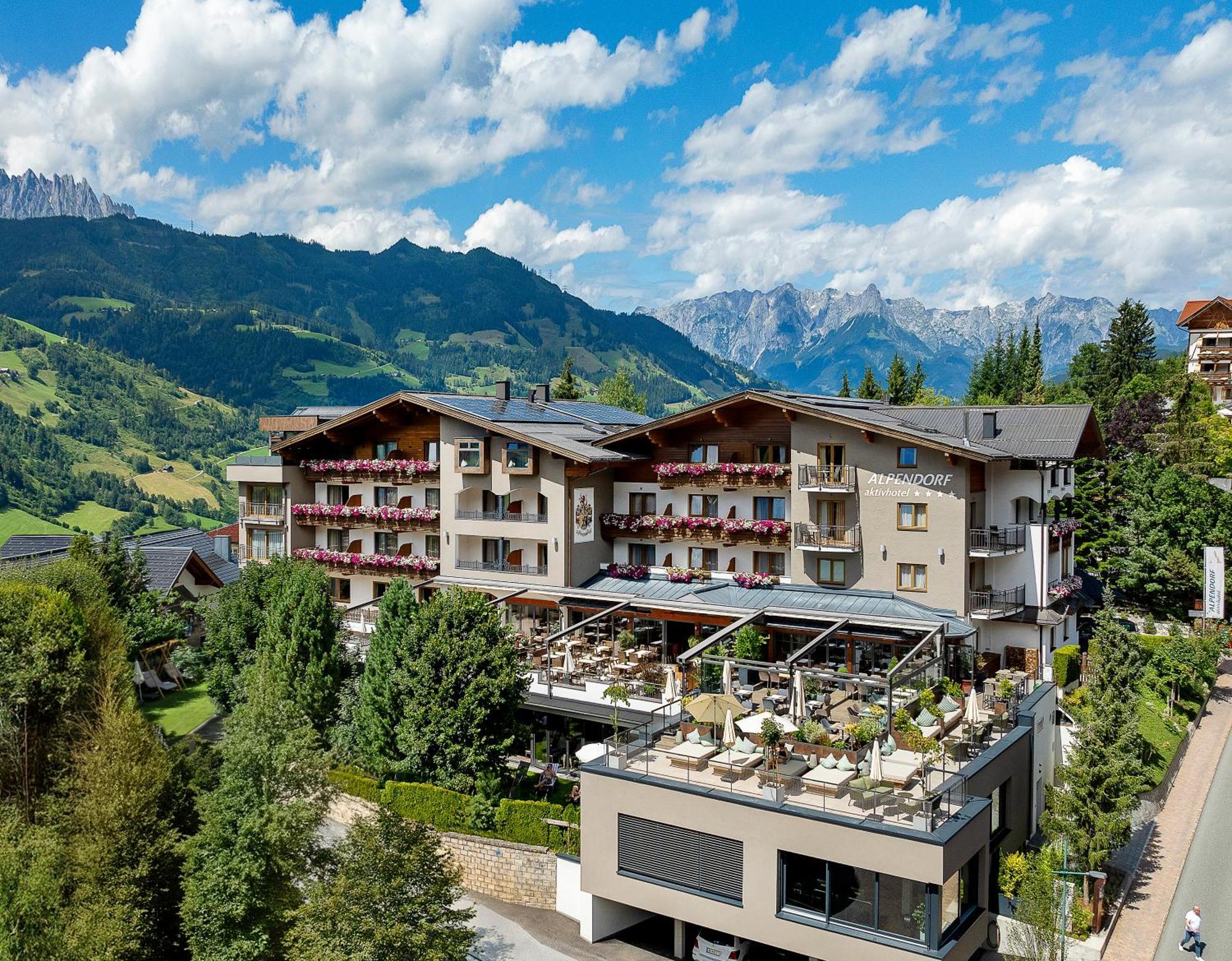 Aktivhotel Alpendorf Sankt Johann im Pongau Exterior foto